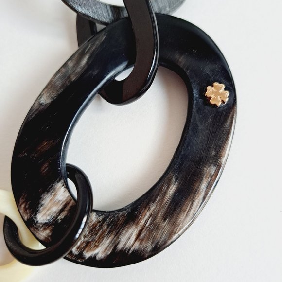 AMLE Italian Long Horn Chain Necklace - Picture 11 of 13